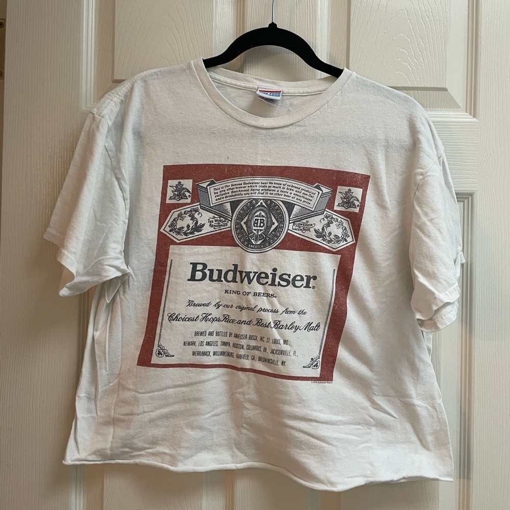 Junk Food graphic cropped tee. Medium